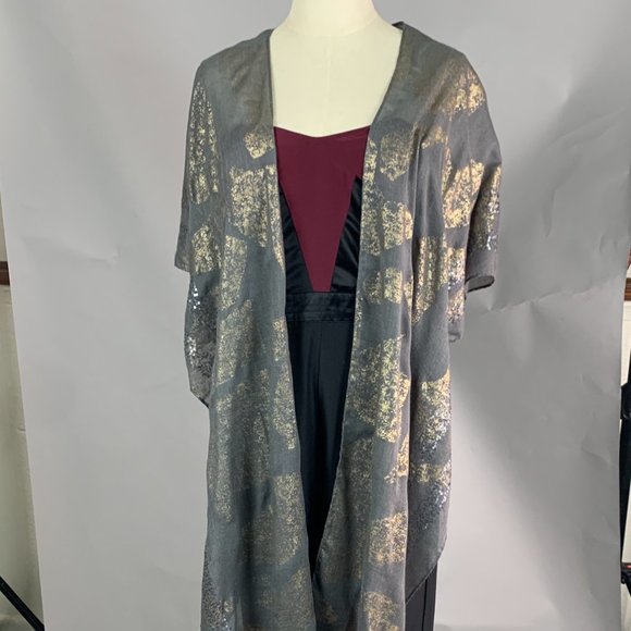 Sparkles on grey, muslin, glam at home throw - Picture 2 of 5